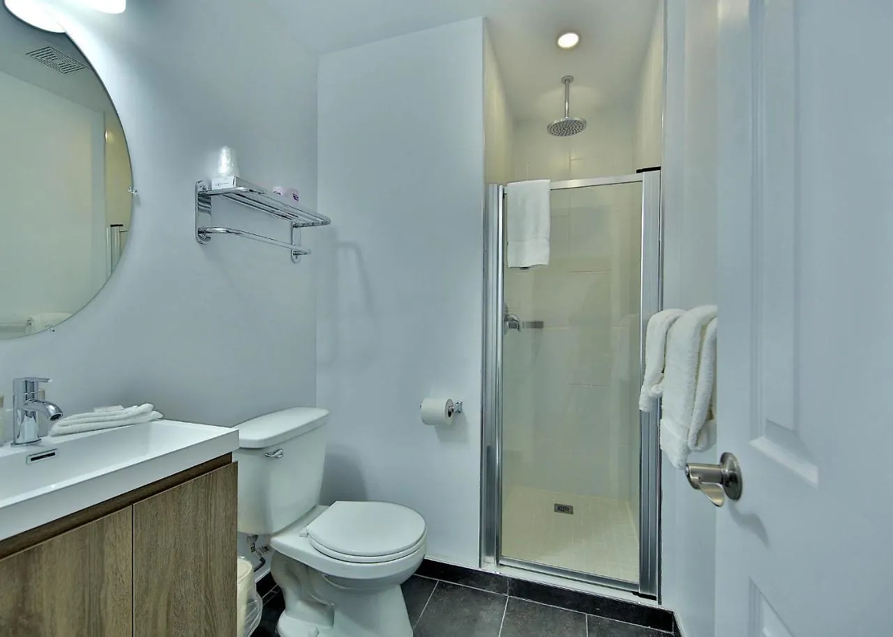 Hotel Newstar Montreal 3*,  Canada