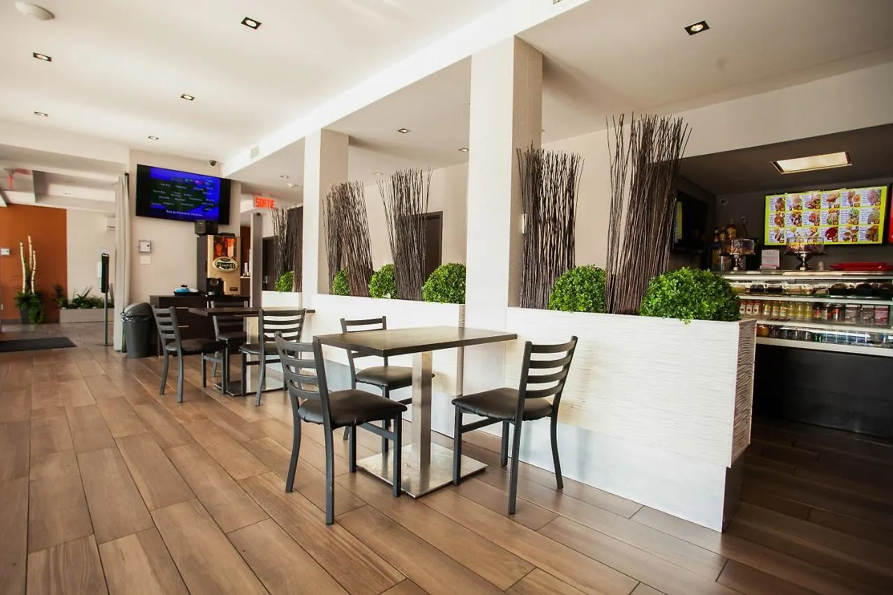 Hotel Newstar Montreal 3*,