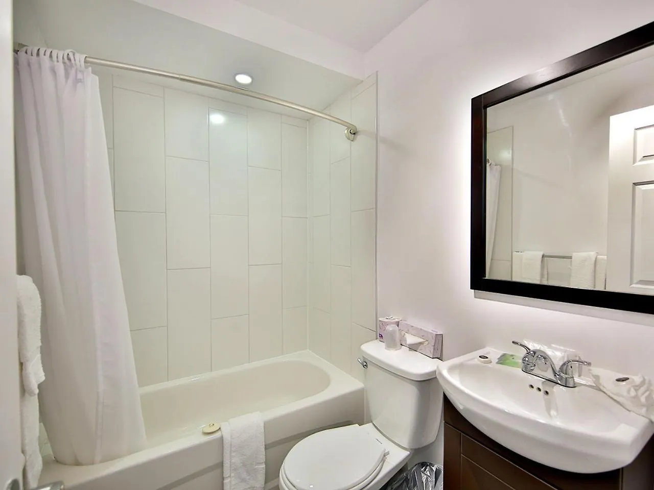 Hotel Newstar Montreal